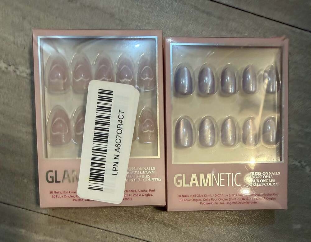 2 Glamnetic Press-On Nails Short Oval & short Almond. 

Brand new & super cute.